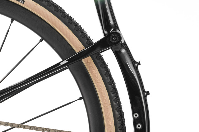 2022 Berria Bellador Allroad gravel bike pivots