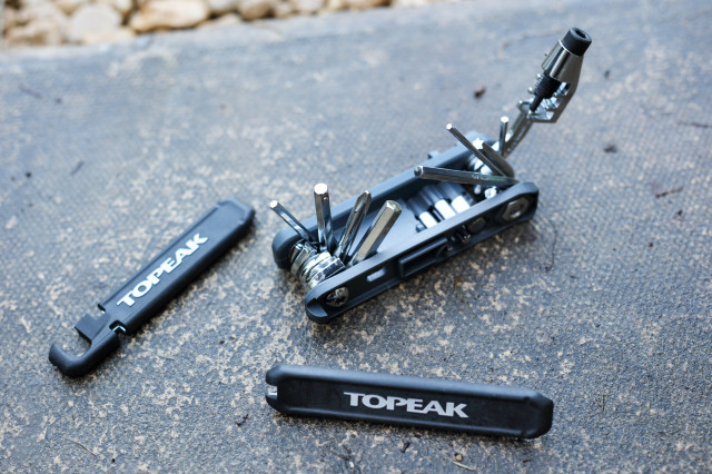 Topeak Hexus X explode