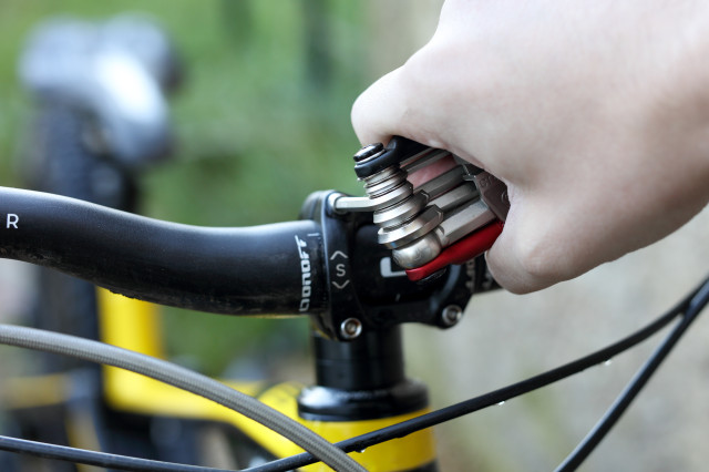 crankbrothers m19 bolt