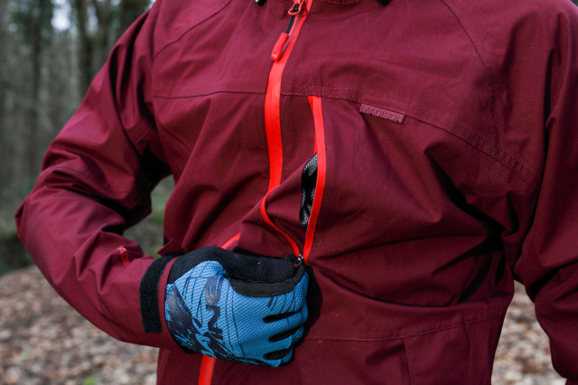 Madison roam chest pocket