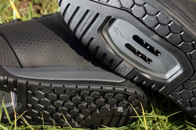 2020 Specialized 2fo clip 2.0 cleat recess