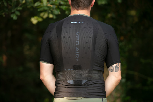 POC_Air+_Tee_body_armour_3