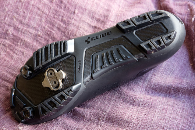 bljp-Cube-C62-Shoe-2.jpg