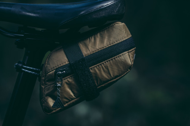 components satellite saddle bag side 2.jpg