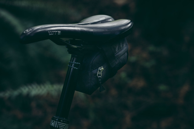components satellite saddle bag side.jpg