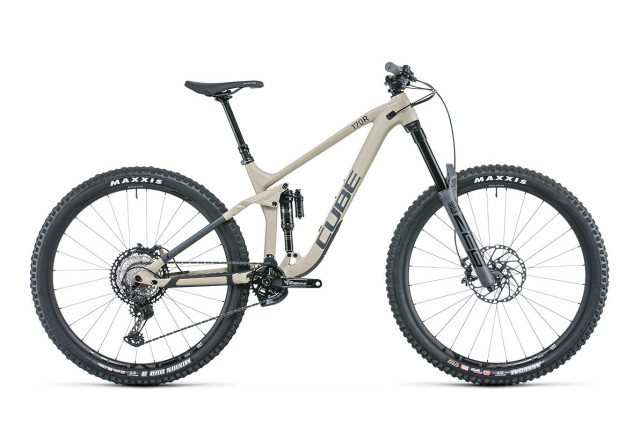 cube stereo one77 race 29 studio.jpg