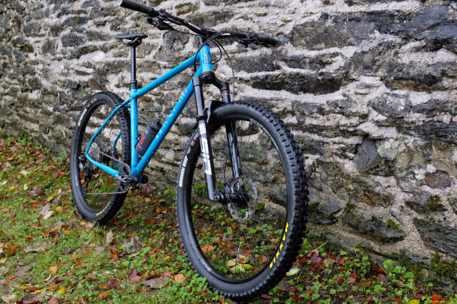 first-look-mason-raw-mountain-bike-hardtail-drive-side-2021.jpg
