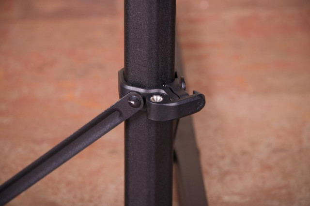granite-hex-stand-quick-release.jpg