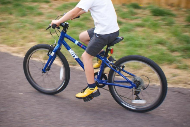 hoybonalyriding2.jpg