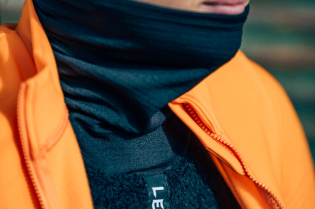 le col close up.jpg