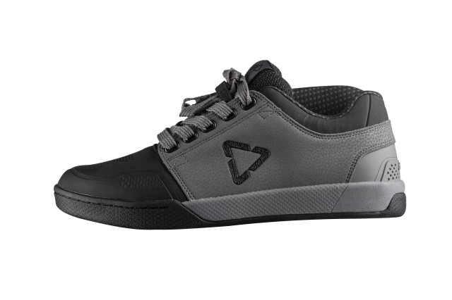 leatt dbx 3.0 granite.jpeg