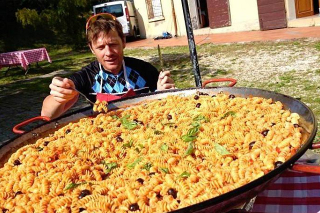 lots-pasta.jpeg