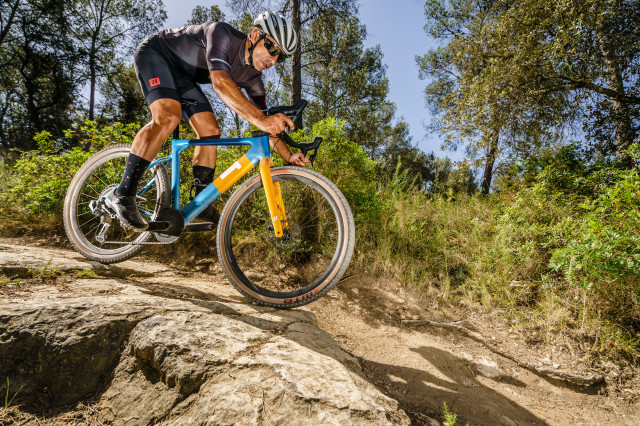 3T Exploro AXS 3