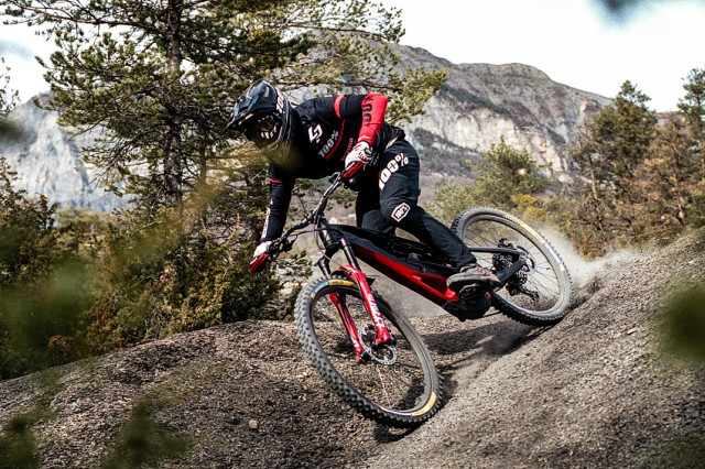 Mountain bike Icons - Nicolas Vouilloz story