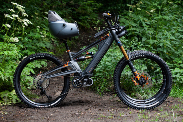 orange bikes phase AD3 adaptive mountain bike 2021 02.jpg