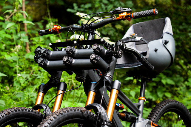 orange bikes phase AD3 adaptive mountain bike 2021 03.jpg