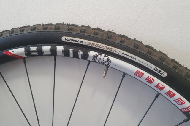 panaracer gravelking ac 2.jpg