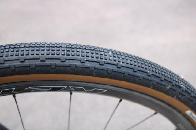 panaracer-gravelking-sk-tyre-2.jpg
