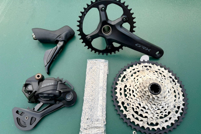 shimano grx rx717.jpg