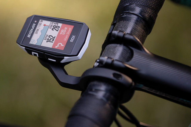 sigma sports rox 11.1 gps cycling computer 2021.jpg