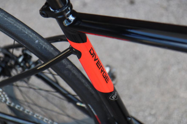 specializeddivergee5sport31.jpg