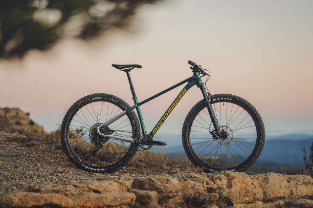 2023 Mondraker Chrono DC R hero