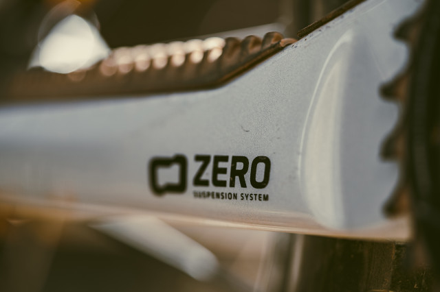 2023 Foxy Carbon enduro mtb chainstay