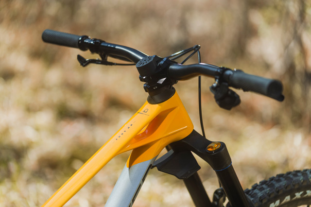 2023 Foxy Carbon enduro mtb front