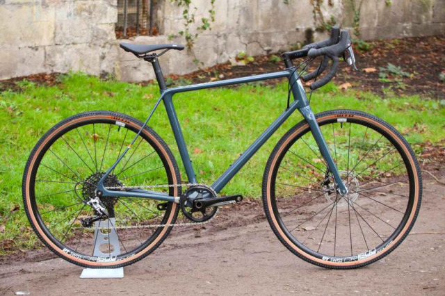vielo-v1-rival-full-bike.jpg