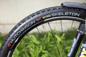 Hutchinson Skeleton Racing Lab 29&times;2.3&Prime; tyre review