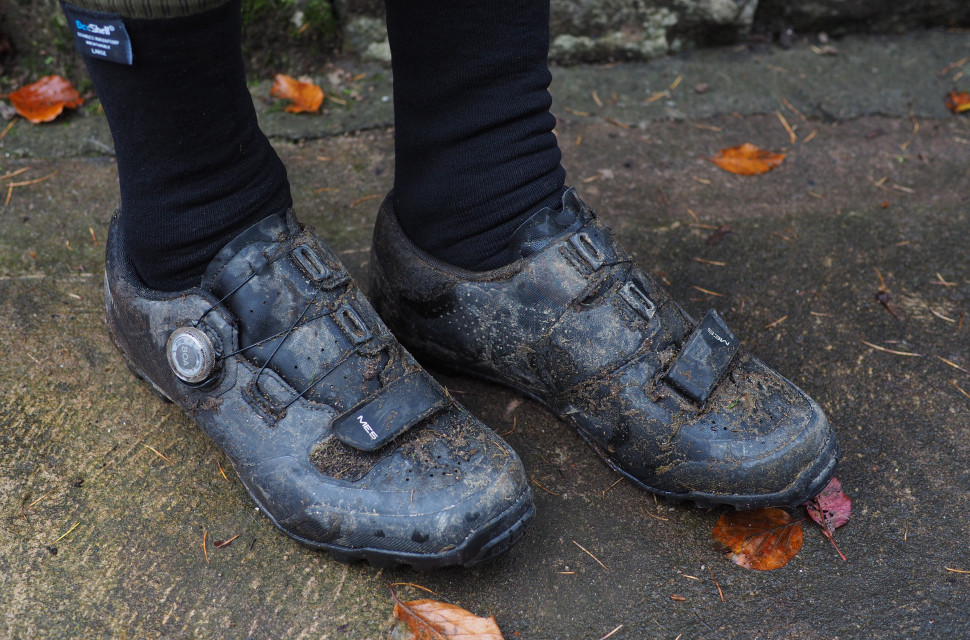 2020 Shimano ME 5 Trail shoe review side