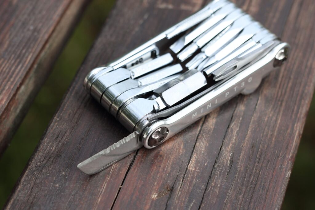 2020 Topeak Mini PT30 hero knife