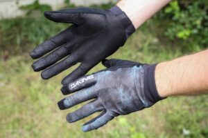 Dakine Thrillium gloves review