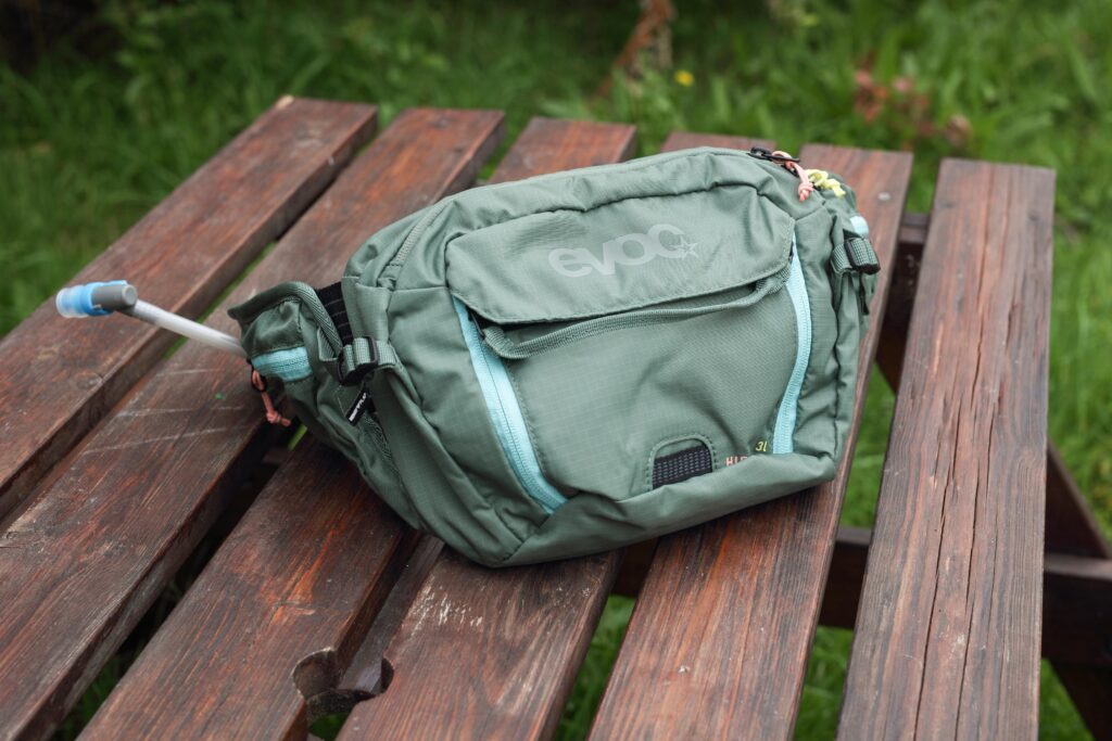 2020 evoc hip pack 3l hero