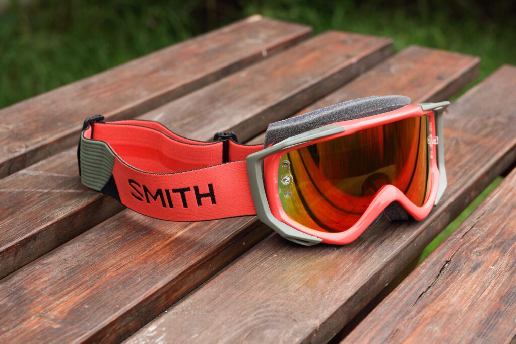 2020 smith optics fuel v2 hero.jpg