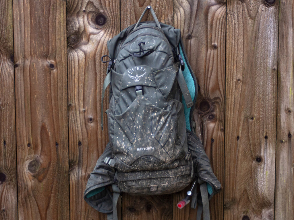 2020-Osprey-Raptor-14-litre-pack-shot.jpg
