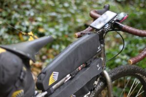 2020 Apidura Long Top Tube Pack Lifestyle