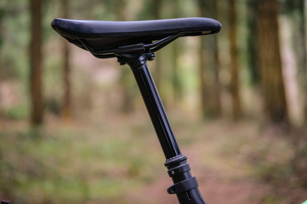 2021 Canyon Spectral 29 CF 8 dropper post-19