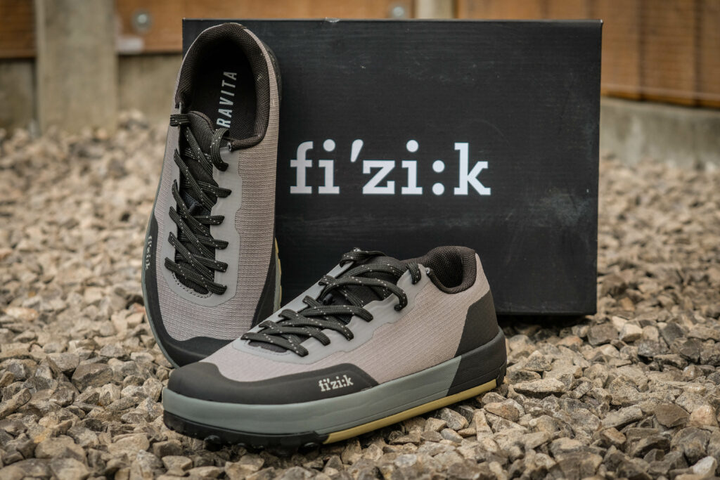 2021 Fizik Versor Flat and Clip shoes -5.jpg