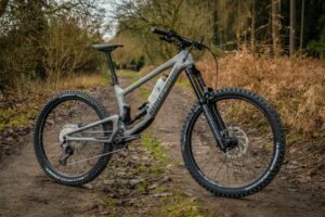 2021 Nukeproof Giga Comp 275 Whole bike-24.jpg