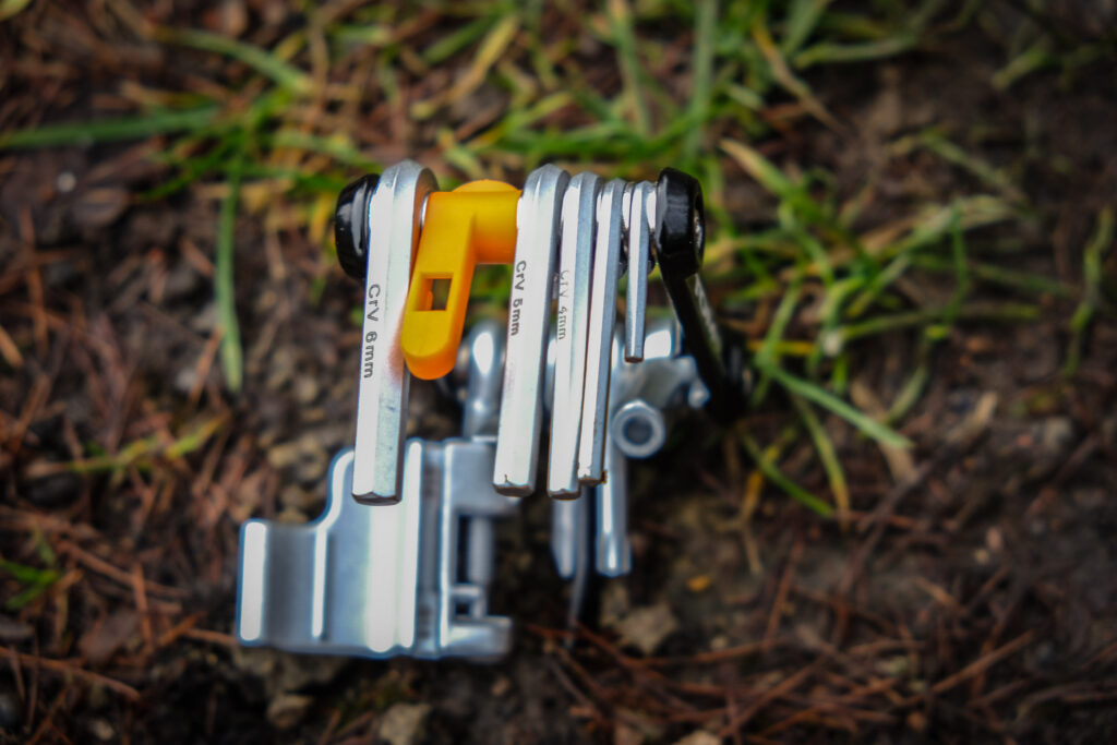 2021 SKS TOM 18 multitool-2.jpg