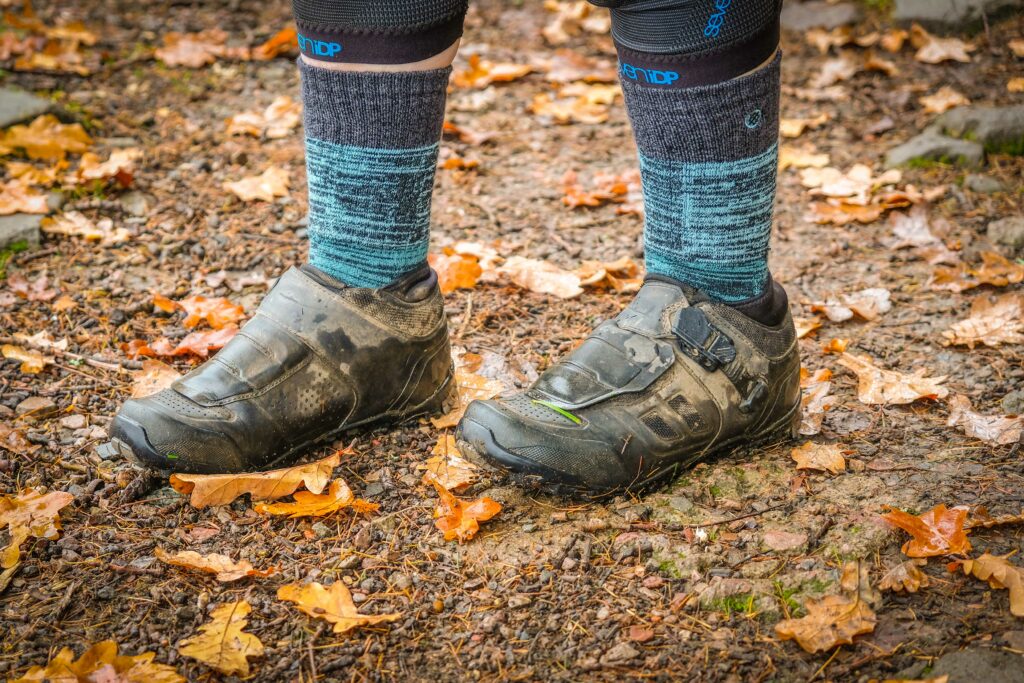 2021 Shimano ME7 SPD shoes-2.jpg