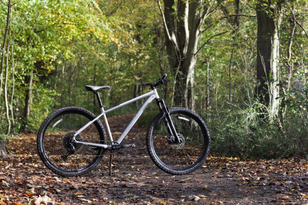 2021 Specialized Rockhopper Expert-2.jpg