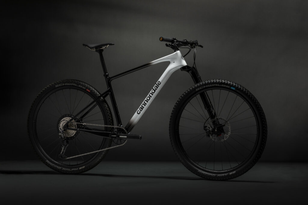 2021 cannondale scalpel ht hero 1.jpg