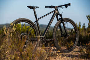2021 canyon exceed cover.JPG