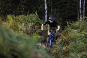 2021 cotic flaremax riding 1.jpg