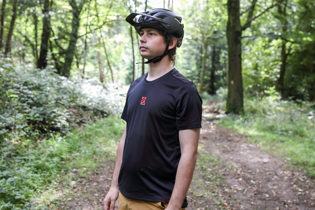 2021 five ten bike trailx tshirt hero 1.jpg