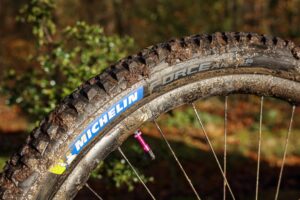 Michelin Force AM2 Competition Line 2.6&Prime; tyre review
