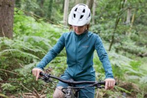 2021 mons royal redwood wind jersey hero.jpg