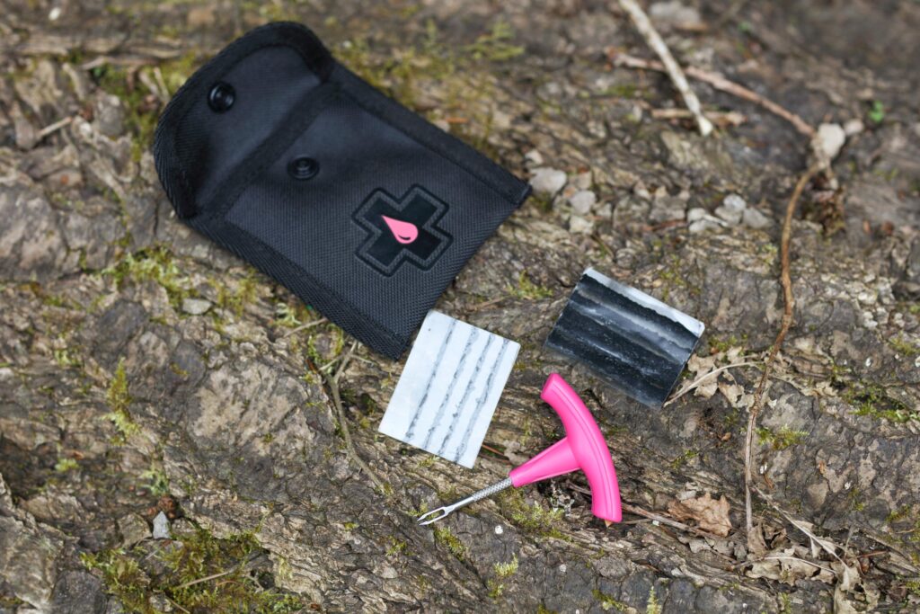 2021 muc-off tubeless repair kit feature